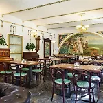 Hotel Taurus