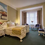 Hotel Taurus