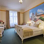 Taurus 4* Prag