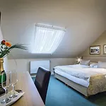 Taurus 4* Prag
