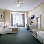Taurus 4* Prag