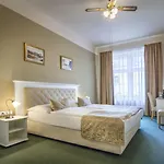 Taurus 4* Prag