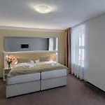 Taurus Hotel 4*