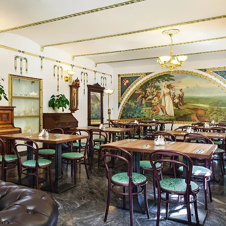 Hotel Taurus