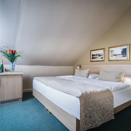 Taurus 4* Praga