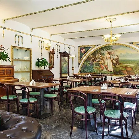 Hotel Taurus