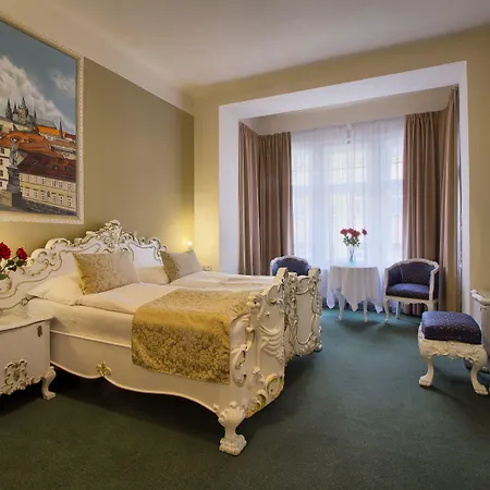 Hotel Taurus