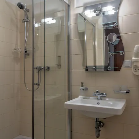 Taurus 4* Prag